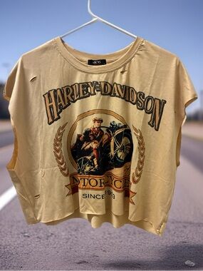 Women’s XL Harley-Davidson Women's Tan Muscle Tee - Vintage Motorcycle Graphic